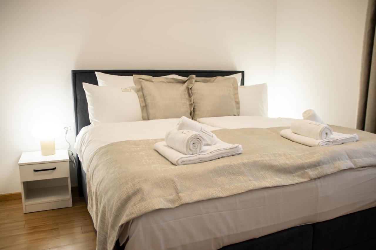 Hugo Apartments Zagabria Esterno foto