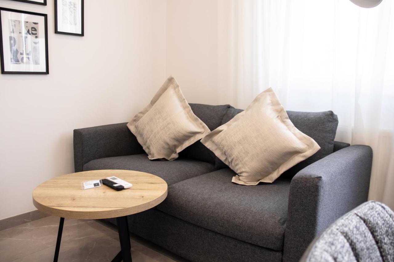 Hugo Apartments Zagabria Esterno foto