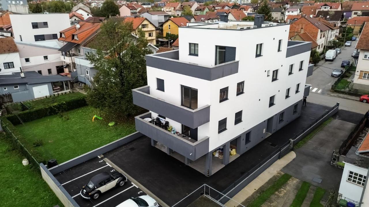 Hugo Apartments Zagabria Esterno foto